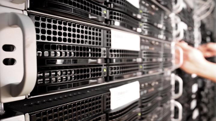 How to choose and configure a VPS server for your online project